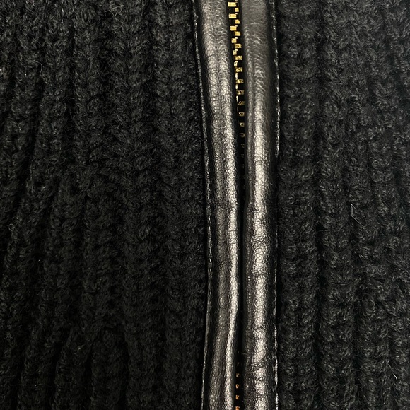 NEW Black Ann Taylor Turtleneck Longline Sleeveless Sweater Size Small - Picture 8 of 11